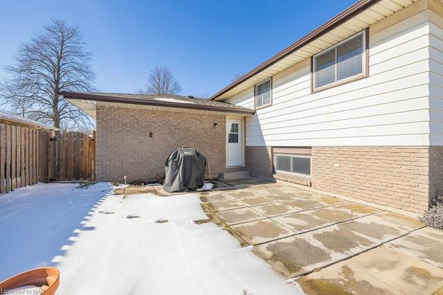 3220 Fairway Road, House detached with 5 bedrooms, 1 bathrooms and 5 parking in Niagara Falls ON | Image 31