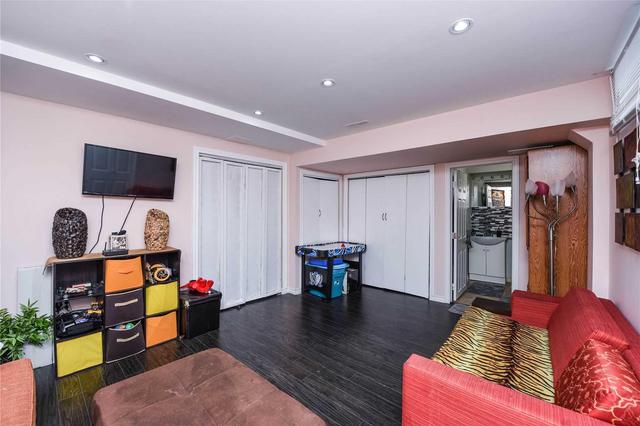 1115 Barr Cres, House semidetached with 4 bedrooms, 4 bathrooms and 2 parking in Milton ON | Image 17