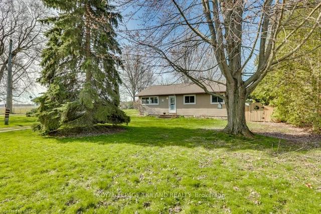 8443 Keith St, House detached with 3 bedrooms, 1 bathrooms and 3 parking in Lambton Shores ON | Image 20
