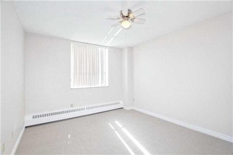 1707 - 3390 Weston Rd, Condo with 2 bedrooms, 1 bathrooms and 1 parking in Toronto ON | Image 11