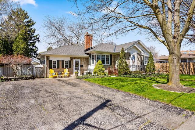 39 Maplewood Dr, House detached with 2 bedrooms, 2 bathrooms and 4 parking in St. Catharines ON | Image 12