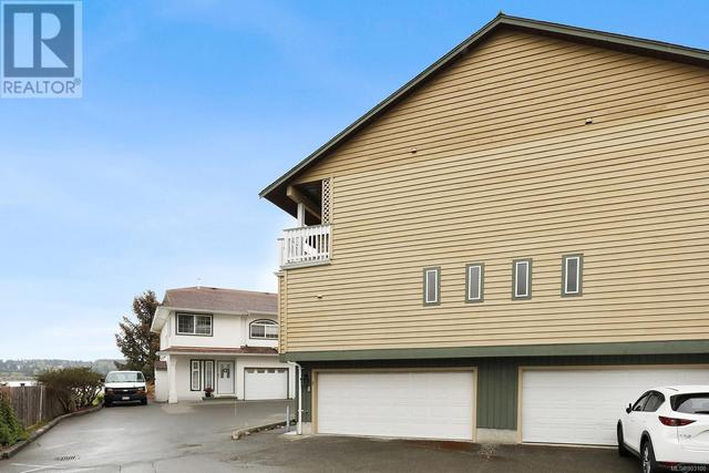 5 - 3020 Cliffe Ave, House attached with 3 bedrooms, 2 bathrooms and 4 parking in Courtenay BC | Image 6