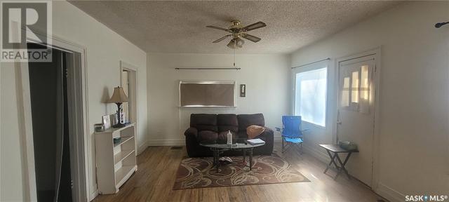 110 4th Street E, House detached with 3 bedrooms, 1 bathrooms and null parking in Meadow Lake SK | Image 11