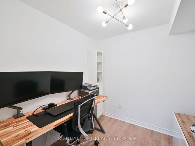 303 - 300 Balliol St, Condo with 1 bedrooms, 2 bathrooms and 1 parking in Toronto ON | Image 9