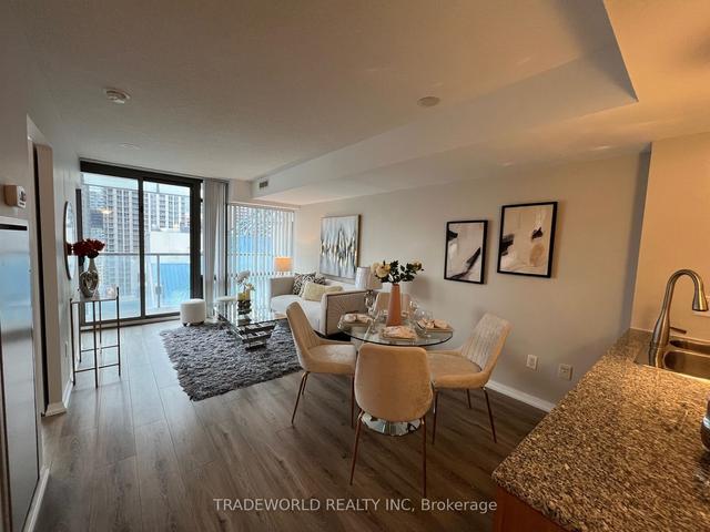 1806 - 38 Grenville St, Condo with 1 bedrooms, 1 bathrooms and 0 parking in Toronto ON | Image 12