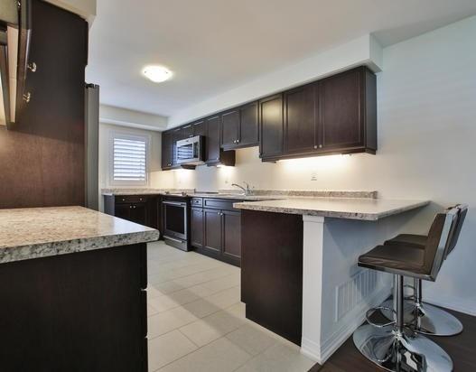 72 - 1222 Rose Way, House attached with 3 bedrooms, 3 bathrooms and 2 parking in Milton ON | Image 4