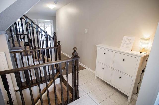 206 English Lane, House detached with 3 bedrooms, 3 bathrooms and 4 parking in Brantford ON | Image 34