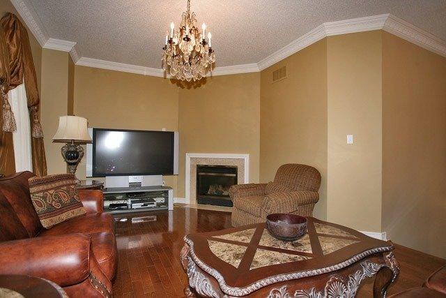 5095 Preservation Circ, House detached with 4 bedrooms, 4 bathrooms and 2 parking in Mississauga ON | Image 18
