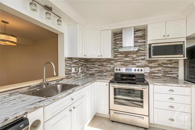 e - 61 Woodfield Drive, Townhouse with 3 bedrooms, 2 bathrooms and 1 parking in Ottawa ON | Image 8