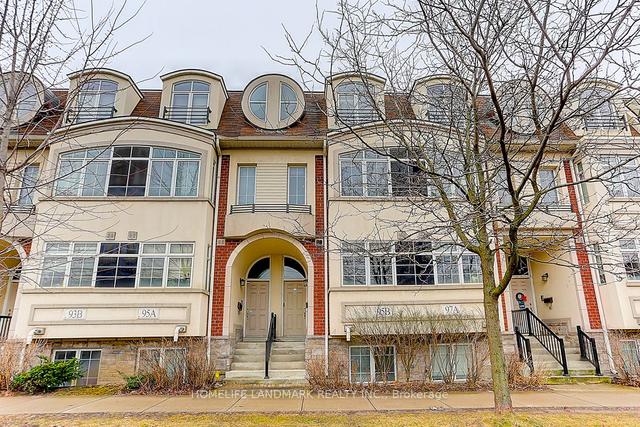 95b Finch Ave W, House attached with 3 bedrooms, 3 bathrooms and 2 parking in Toronto ON | Image 1