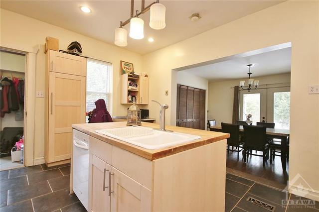 3134 Reids Lane, House detached with 3 bedrooms, 2 bathrooms and 4 parking in Ottawa ON | Image 7