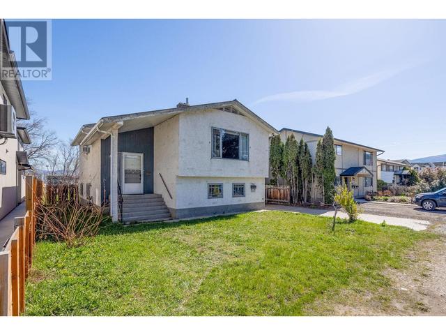 2983 Conlin Court, House detached with 3 bedrooms, 2 bathrooms and 5 parking in Kelowna BC | Image 1