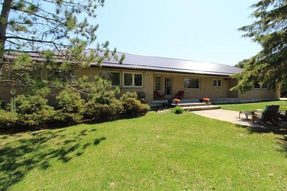522449 Concession 12 Ndr, House detached with 5 bedrooms, 4 bathrooms and 8 parking in West Grey ON | Image 2