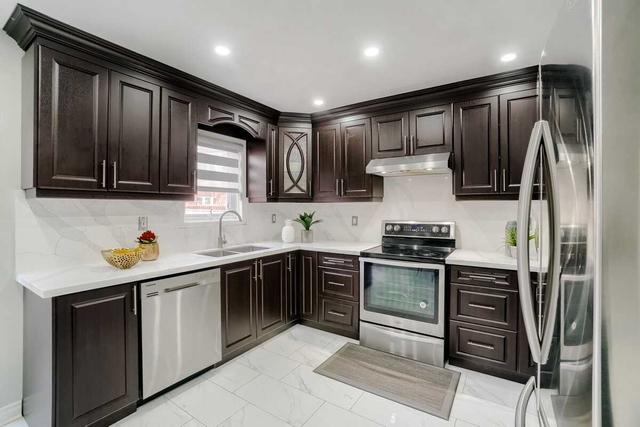 30 Salonica Rd, House detached with 4 bedrooms, 4 bathrooms and 6 parking in Brampton ON | Image 40