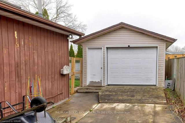 273 Ross Ave, House detached with 3 bedrooms, 2 bathrooms and 4 parking in Kitchener ON | Image 14