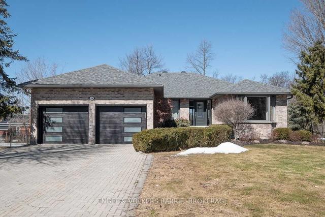 24 Eder Tr, House detached with 2 bedrooms, 3 bathrooms and 10 parking in Springwater ON | Image 1