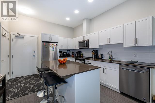 106 - 2843 Jacklin Rd, Condo with 2 bedrooms, 2 bathrooms and 1 parking in Langford BC | Image 3