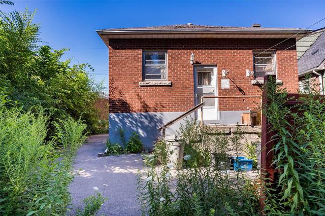 208 Burlington St E, House detached with 2 bedrooms, 1 bathrooms and 2 parking in Hamilton ON | Image 17