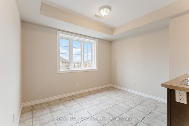 15b - 15 Carere Cres, Townhouse with 2 bedrooms, 2 bathrooms and 1 parking in Guelph ON | Image 4