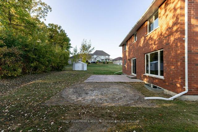 16 Ashwood Cres, House detached with 4 bedrooms, 3 bathrooms and 6 parking in Greater Napanee ON | Image 24