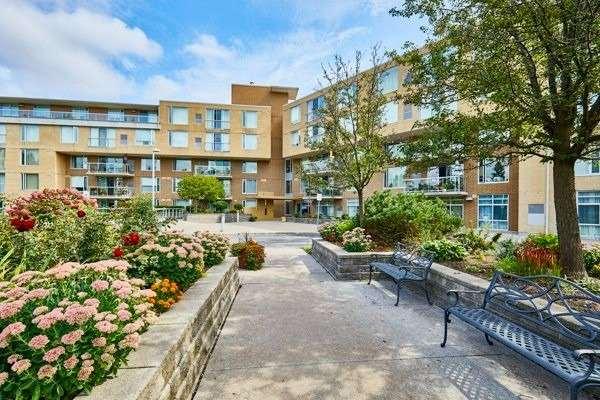 310 - 452 Scarborough Golf Clu Rd, Condo with 2 bedrooms, 2 bathrooms and 1 parking in Toronto ON | Image 12