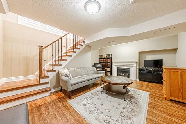 4175 Rawlins Common, House attached with 3 bedrooms, 3 bathrooms and 3 parking in Burlington ON | Image 18