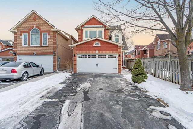 31 Faithknight Crt, House detached with 3 bedrooms, 3 bathrooms and 4 parking in Brampton ON | Image 1