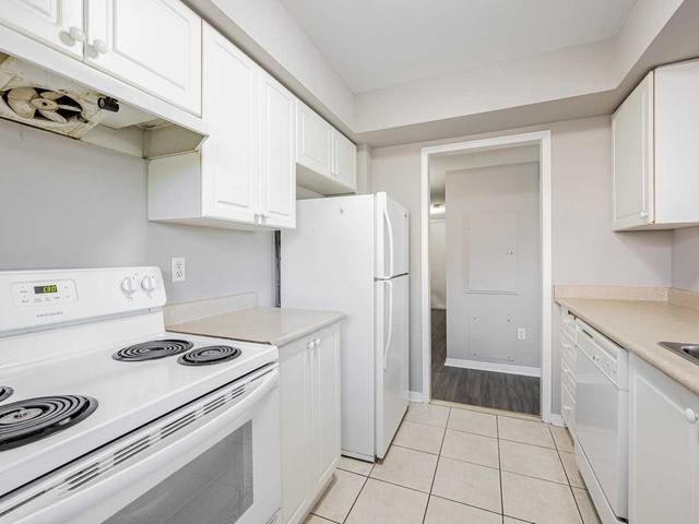 3 - 200 Mclevin Ave, Townhouse with 2 bedrooms, 1 bathrooms and 1 parking in Toronto ON | Image 6