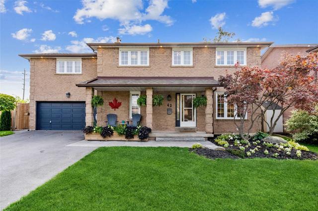 42 Cotswold Crt, House detached with 4 bedrooms, 3 bathrooms and 6 parking in Halton Hills ON | Image 11