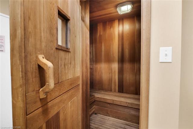 Common area sauna | Image 20