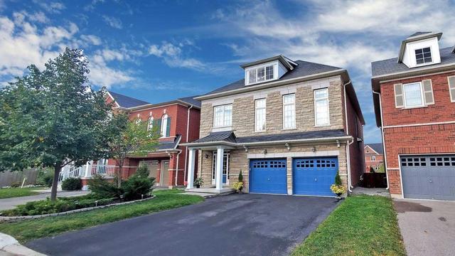 404 Nairn Circ, House detached with 4 bedrooms, 3 bathrooms and 4 parking in Milton ON | Image 12