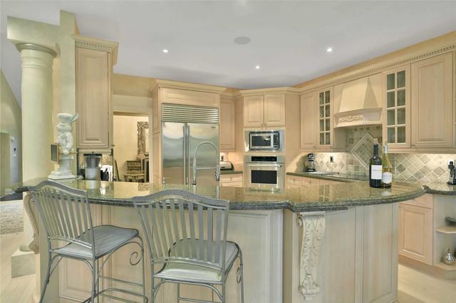 5393 Forest Hill Dr, House detached with 4 bedrooms, 6 bathrooms and 6 parking in Mississauga ON | Image 7