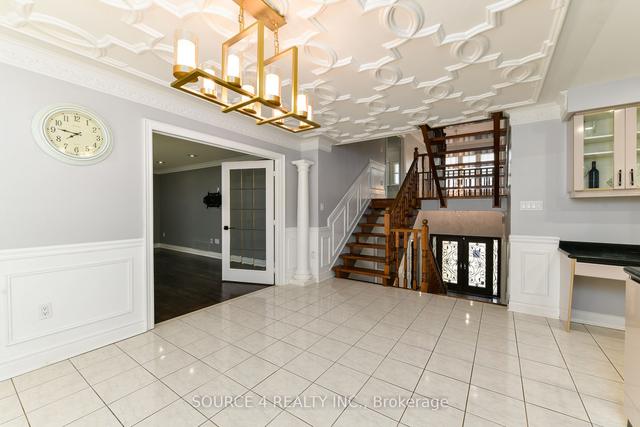 1 Goldpark Crt, House detached with 5 bedrooms, 5 bathrooms and 11 parking in Vaughan ON | Image 10