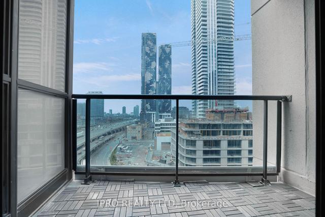 1206 - 16 Yonge St, Condo with 1 bedrooms, 2 bathrooms and 1 parking in Toronto ON | Image 6