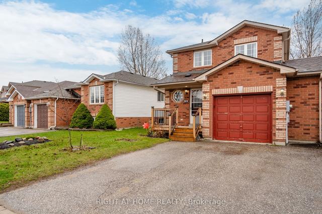 109 Wessenger Dr, House attached with 3 bedrooms, 2 bathrooms and 3 parking in Barrie ON | Image 12