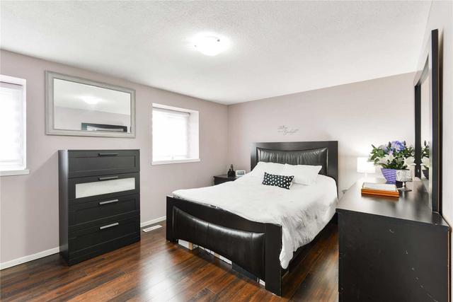 100 - 81 Hansen Rd N, Townhouse with 3 bedrooms, 2 bathrooms and 1 parking in Brampton ON | Image 5