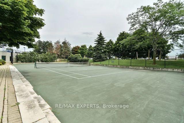 2007 - 24 Hanover Rd, Condo with 2 bedrooms, 2 bathrooms and 1 parking in Brampton ON | Image 32