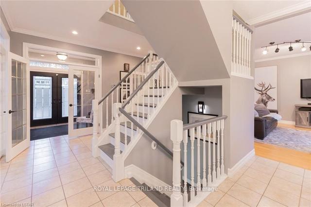 31 Bayside Crt, House detached with 5 bedrooms, 4 bathrooms and 10 parking in London ON | Image 23