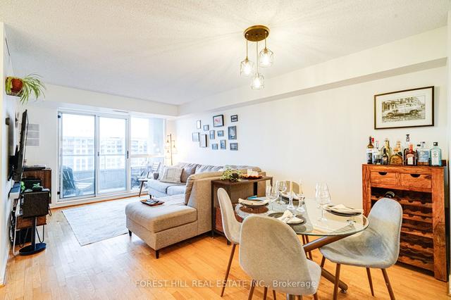 1206 - 8 Covington Rd, Condo with 2 bedrooms, 2 bathrooms and 1 parking in Toronto ON | Image 8