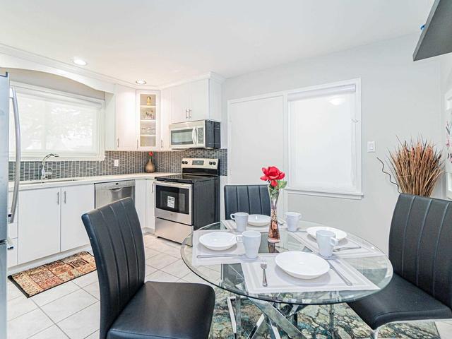 86 Windermere Crt, House detached with 3 bedrooms, 2 bathrooms and 2 parking in Brampton ON | Image 9
