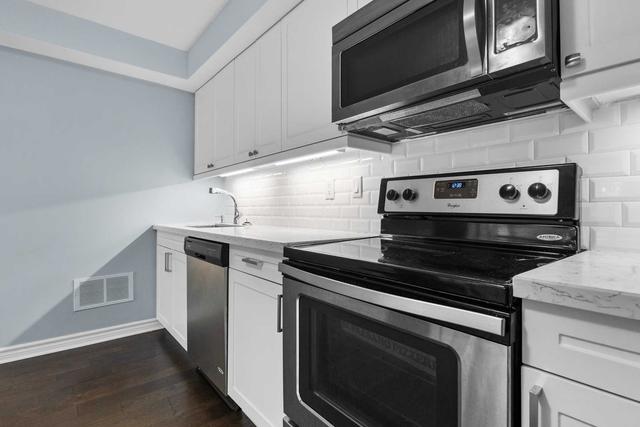 24 - 120 Twenty Fourth St, Townhouse with 2 bedrooms, 2 bathrooms and 1 parking in Toronto ON | Image 9