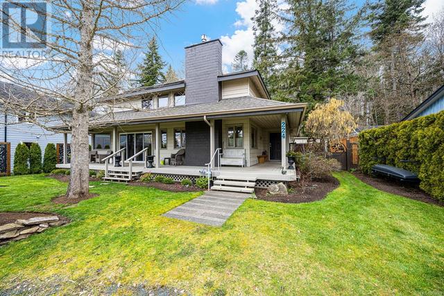 224 Spindrift Rd, House detached with 2 bedrooms, 3 bathrooms and 6 parking in Comox Valley A BC | Image 77