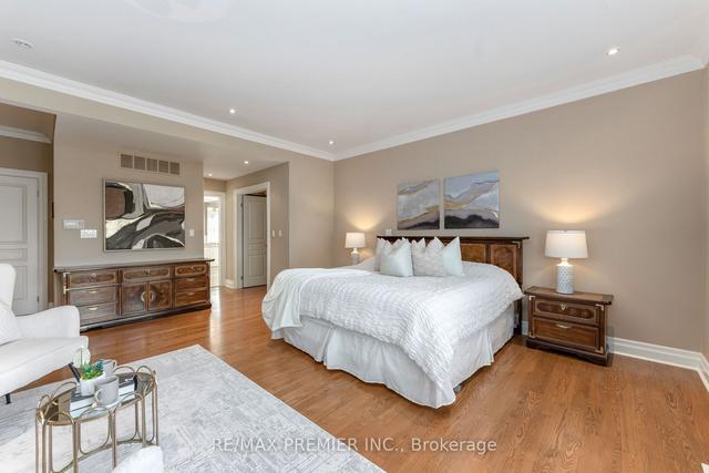 62 Yorkleigh Ave, House detached with 4 bedrooms, 5 bathrooms and 9 parking in Toronto ON | Image 14