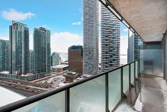 2509 - 65 Bremner Blvd, Condo with 1 bedrooms, 1 bathrooms and 1 parking in Toronto ON | Image 13