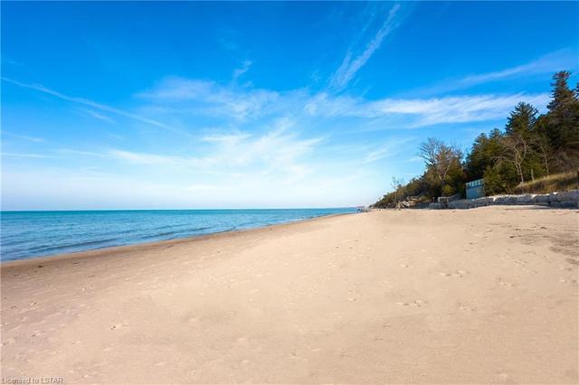 10308 Beach O' Pines Road, House detached with 4 bedrooms, 3 bathrooms and 14 parking in Lambton Shores ON | Image 45