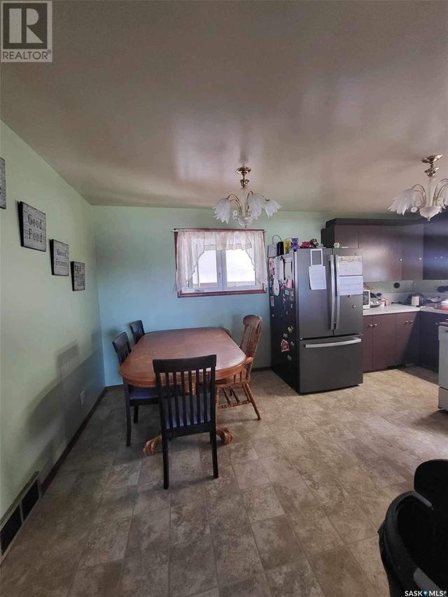 205 Oak Street, House detached with 3 bedrooms, 2 bathrooms and null parking in Porcupine Plain SK | Image 14