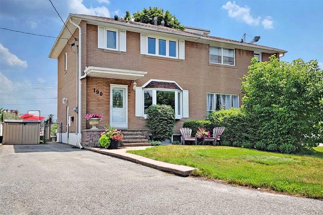 190 Penn Ave, House semidetached with 3 bedrooms, 1 bathrooms and 4 parking in Newmarket ON | Image 1