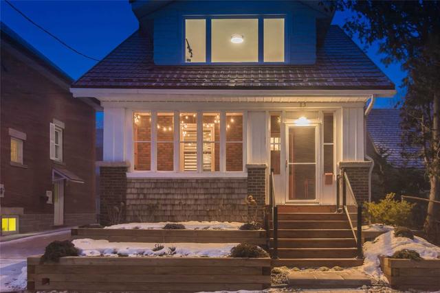 85 Exhibition St, House detached with 2 bedrooms, 1 bathrooms and 3 parking in Guelph ON | Image 1