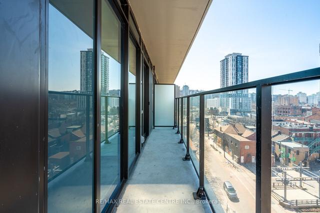 813 - 1 Jarvis St, Condo with 2 bedrooms, 1 bathrooms and 1 parking in Hamilton ON | Image 18
