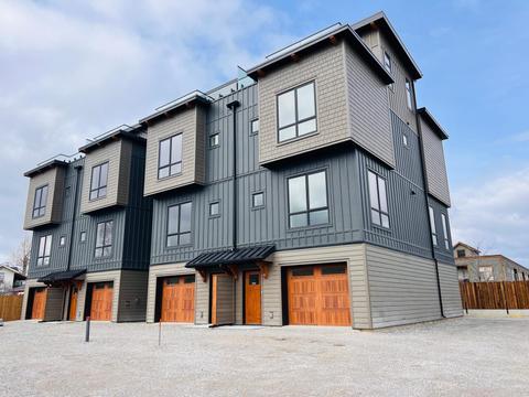 301 - 514 14th Street, House attached with 2 bedrooms, 3 bathrooms and 3 parking in Invermere BC | Card Image